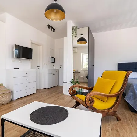 Ana N 두브로브니크